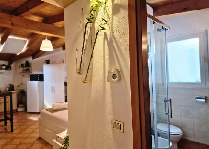 Acasadifranci Attico Con Dehor Privato, Wifi E Metro A 4 Min Da Piedi Lägenhet *