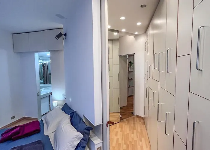 Free Private Parking 120 Mq Duomo 15 A Piedi Апартаменты *