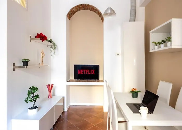 Apartment Duomo-navigli - With Wi-fi, Netflix, A-c Milan