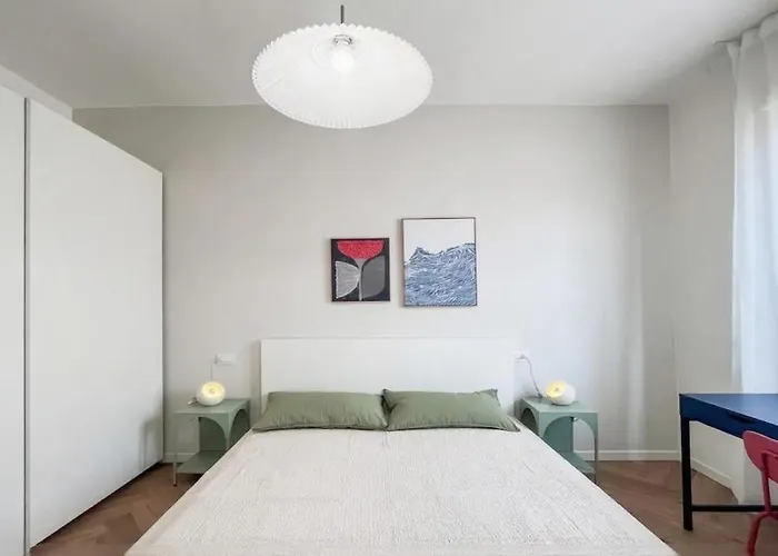 Lovely One Bedroom Flat With Terrace In Via Sebino Appartamento *