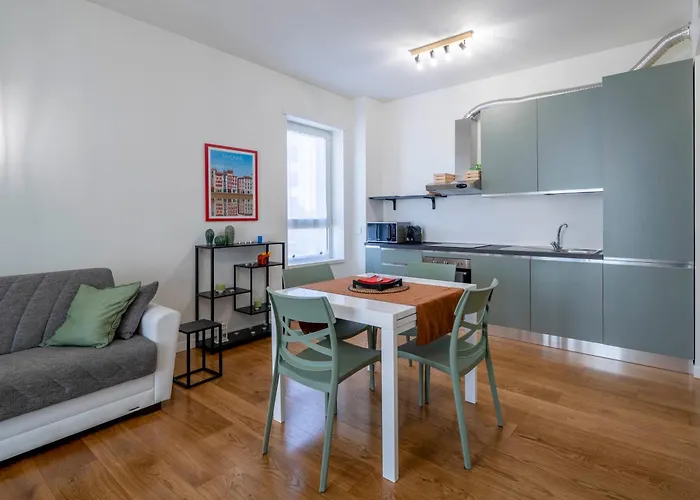 Elegant And Modern In Apartman Milánó