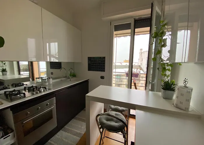 Fashion & Design District - M4 California Apartment