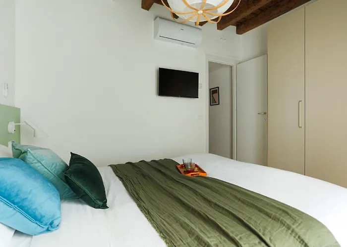 Apartment The Rent - Cozy One-bedroom In The Paolo Sarpi Area Milan