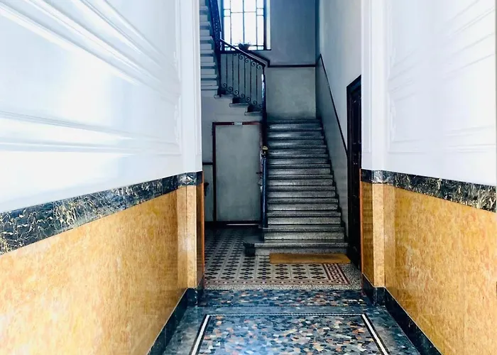 아파트 Giusti Two-bedroom Duplex - Arco Della Pace & Sempione Park - Sleeps 5