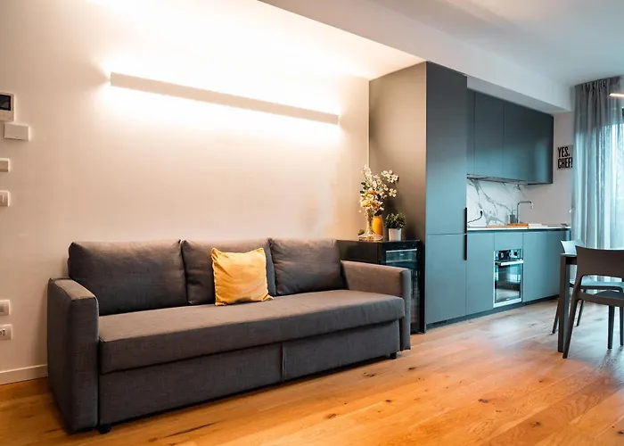 Crespi Terrace, Private Parking, A Few Steps From The Metro * Milano