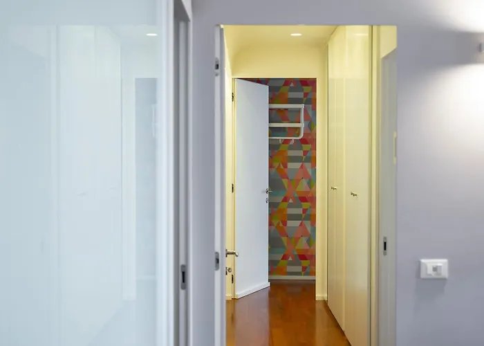 Apartment Luca Darsena Viale Papiniano Milan