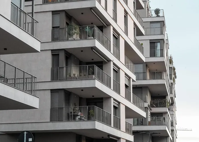 Crespi Terrace, Private Parking, A Few Steps From The Metro * Milano