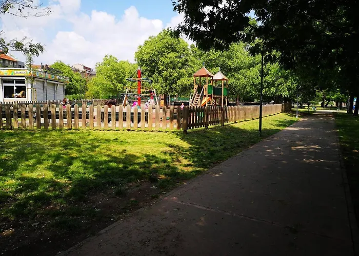 Brand New - 5 Minutes From Istria Metro Station 아파트