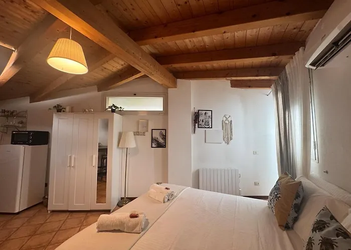 Lägenhet Acasadifranci Attico Con Dehor Privato, Wifi E Metro A 4 Min Da Piedi Milano