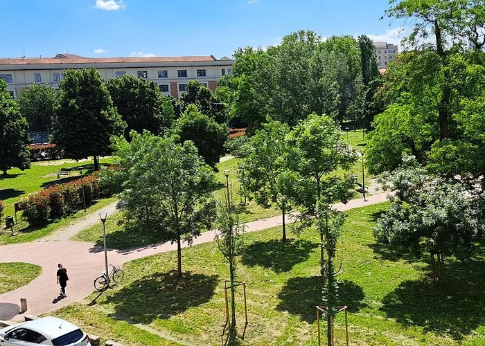 아파트 Brand New - 5 Minutes From Istria Metro Station