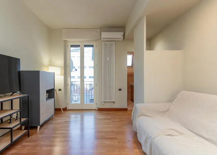 I-host - Copernico * Milão