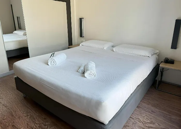 Hotel Aosta 3*