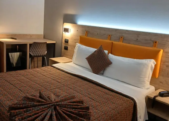 Stradivari Hotel Milan