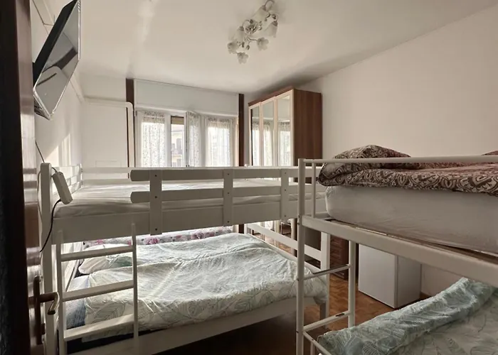 Gigli, Con Cucina In Comune E Terrazza Penzion