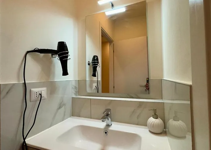 Confortable - 5 4* מילאנו