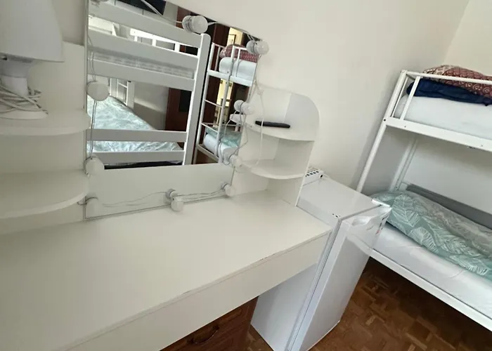 Gigli, Con Cucina In Comune E Terrazza Penzion