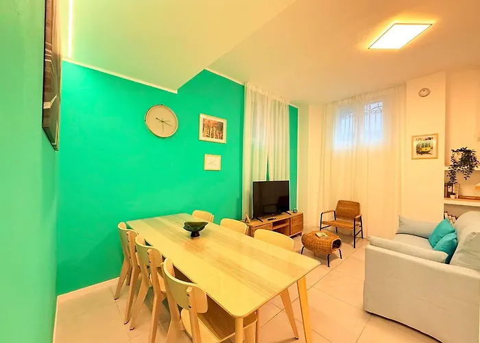 New In The Prada Foundation * Milánó