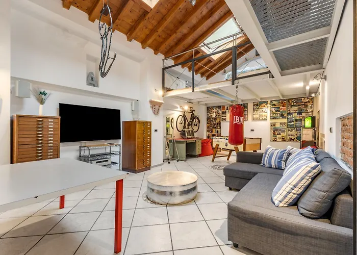 A Loft - Metro Centro- 5 Posti * Milão