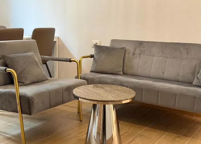 아파트 - 2br 2ba - 5 Min Walk To Metro & Train 밀라노