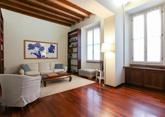 Hacca Collection - Corso Magenta, Unique And Charming 2br Daire *
