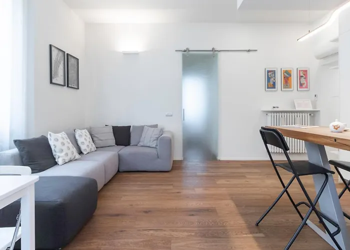 Italianway Easy - Nazario Sauro 5 * Milánó