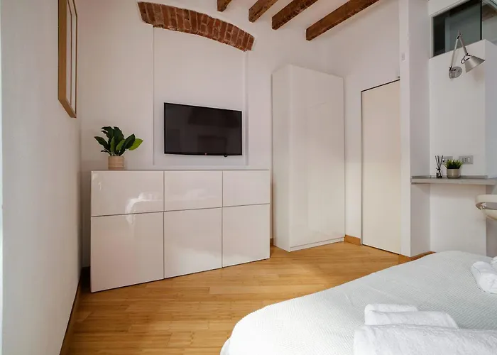 Navigli Modern In Design Area By Mastery