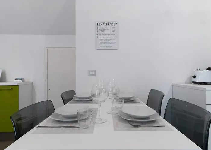 Apartamento Italianway Easy - Plinio 64 *