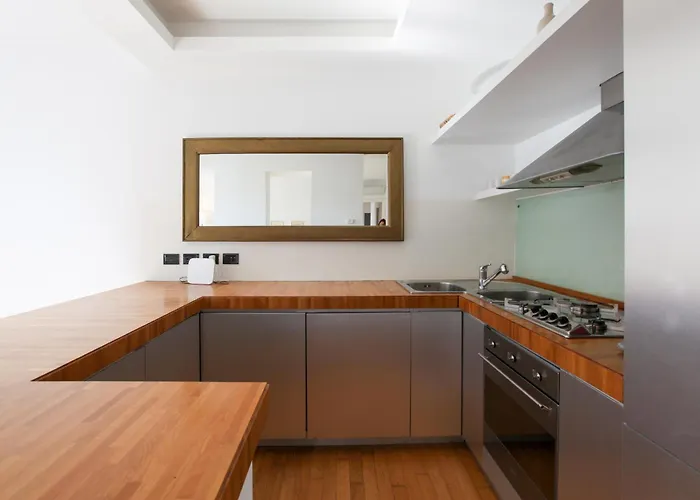 Hacca Collection - Brera & Fashion District - Bright 2br Apartmán