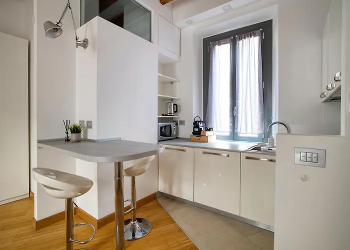 דירה Navigli Modern In Design Area By Mastery מילאנו