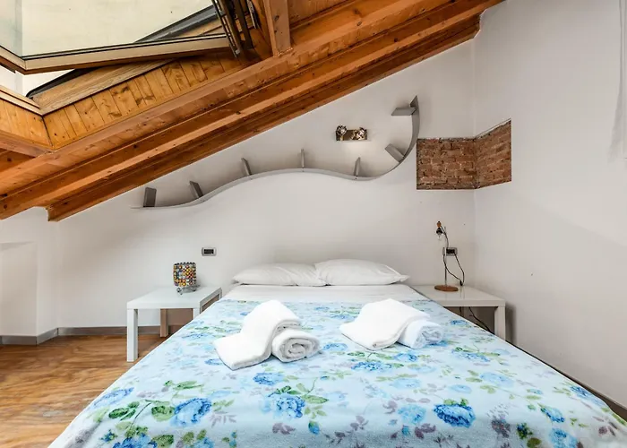 A Loft - Metro Centro- 5 Posti Milão