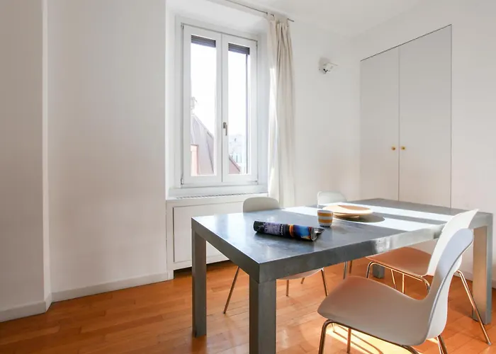 Hacca Collection - Brera & Fashion District - Bright 2br Apartmán *