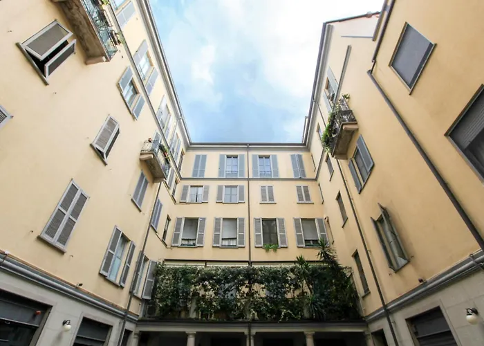 Hacca Collection - Corso Magenta, Unique And Charming 2br Daire *