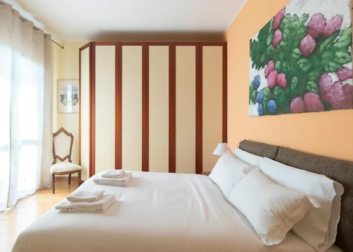 Italianway Comfort - Tolstoi 1 Апартаменты *