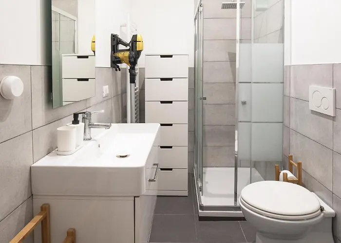 아파트 Only 10 Min To Duomo, Free Private Parking Easy Living