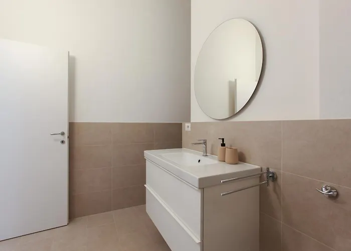 Hacca Collection - Arco Della Pace - Sempione - Chinatown 2br Apartmán *