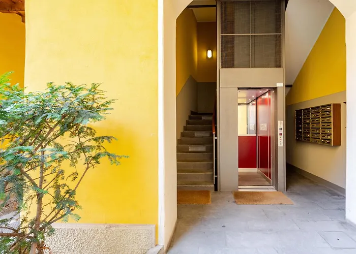 Casa Moderna A Due Passi Da China Town E Metro Daire