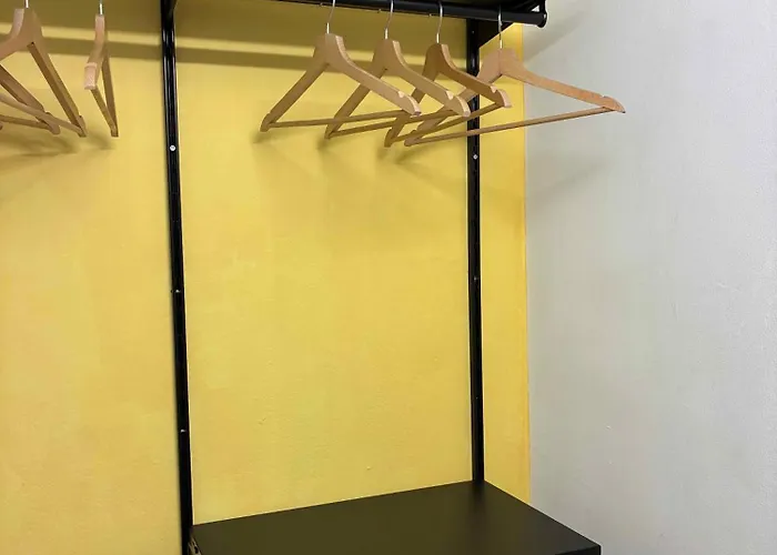 Bright 21 Station Milán