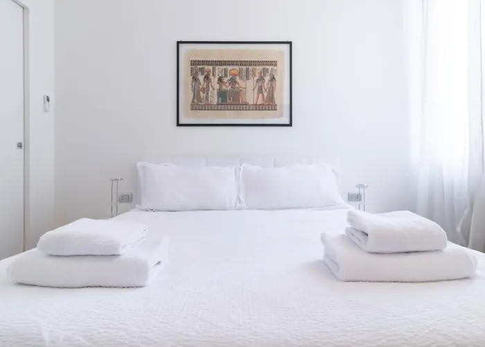 Italianway Easy - Nazario Sauro 5 * Milánó