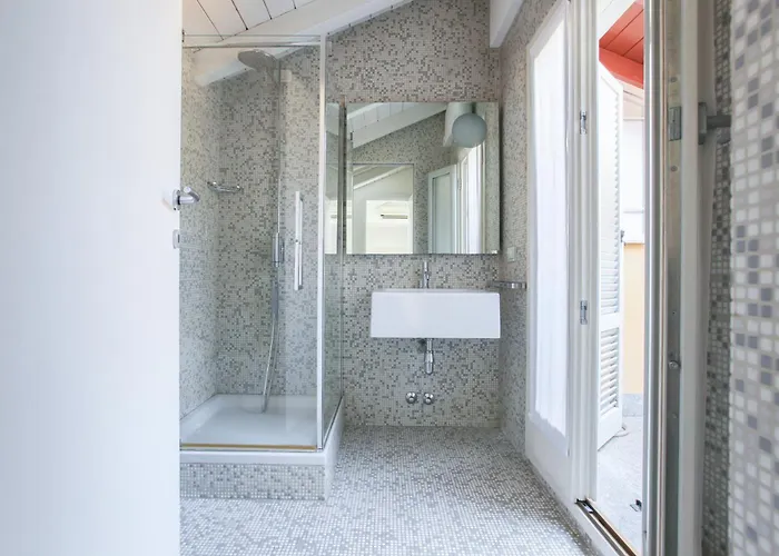 Hacca Collection - Open Space In Porta Ticinese Milan