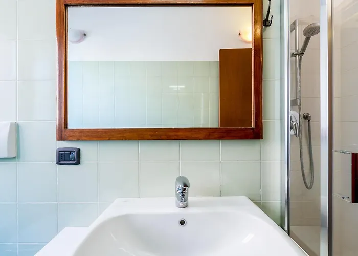 Exclusive With Terrace At 15 Min To Duomo Apartment *