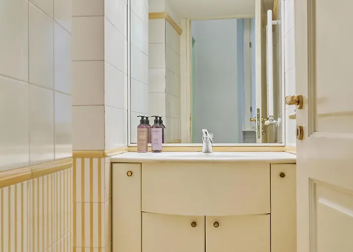 Retreats Porta Romana アパート ミラノ