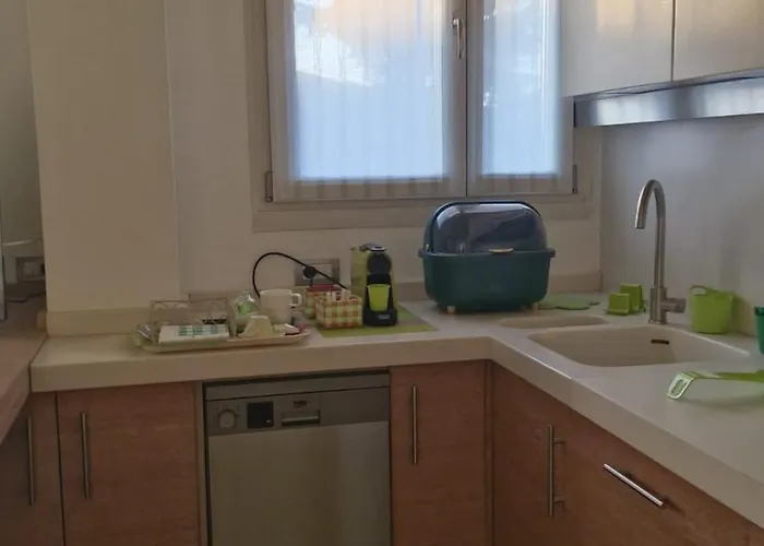 Oda ve Kahvaltı Linea 4*