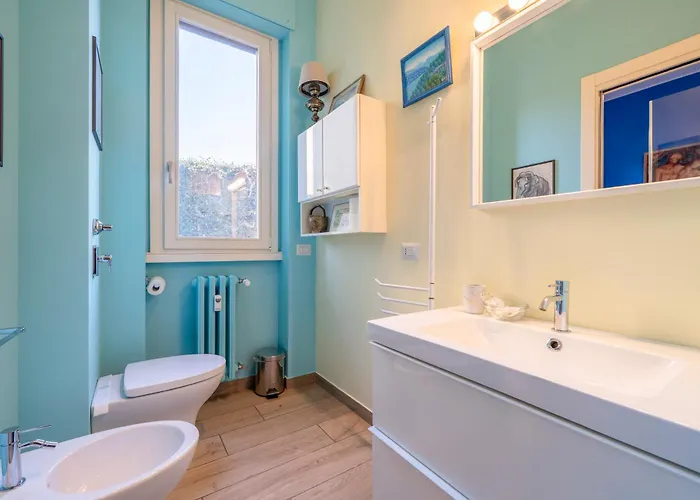 Privata Bagno E Balcone Duomo 3* Милан