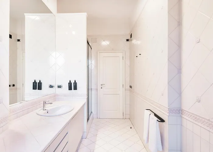 Relstay - Montenapoleone