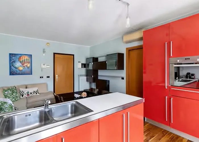 Διαμέρισμα Modern With Jacuzzi, Terrace And Private Garage