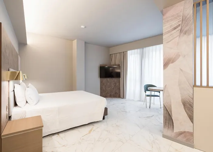 Hotel Baires *