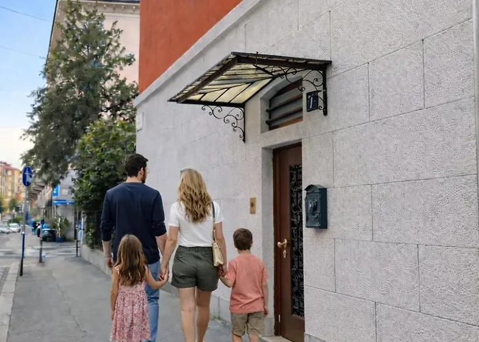 Rainbow District Mood Villa Milano