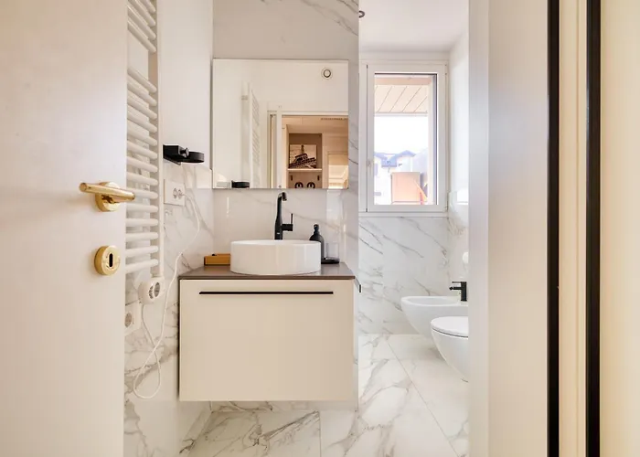 Il Club Del Lusso - Di Lusso Con Vista Citylife, *