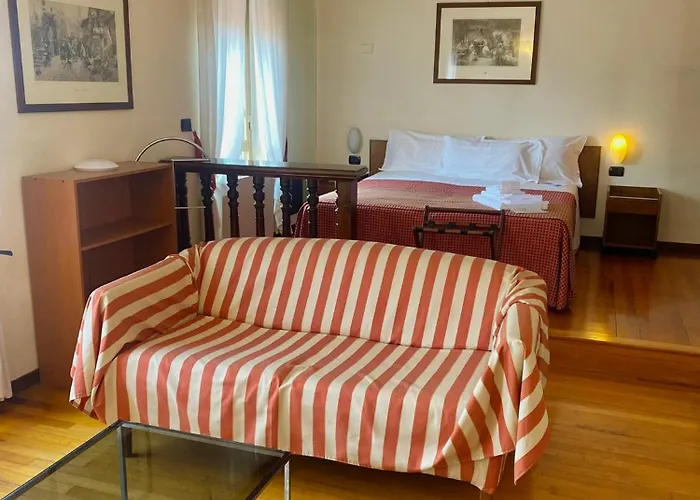 Lägenhetshotell Casa Zara & Domus Lagosta 4*