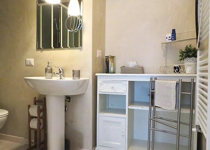 Fastinn Bocconi Navigli Bed & Breakfast 3*